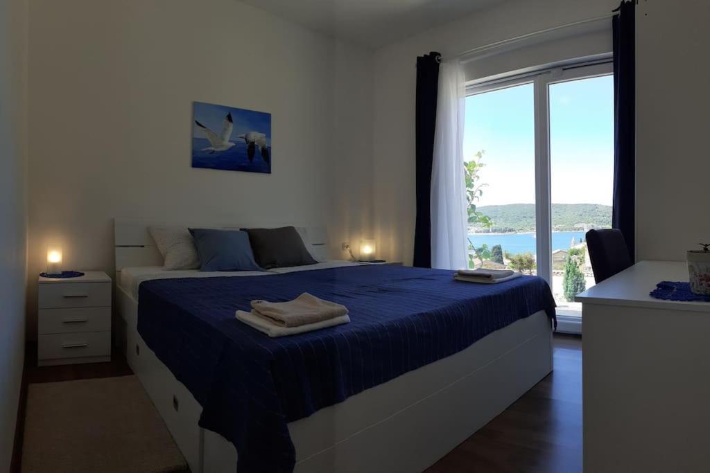 Vis - Luxury Holiday Villa With Swimming Pool Bagian luar foto
