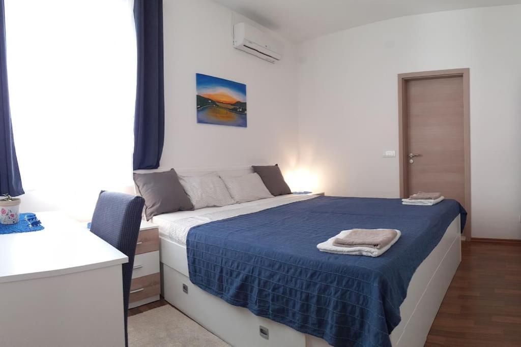 Vis - Luxury Holiday Villa With Swimming Pool Bagian luar foto